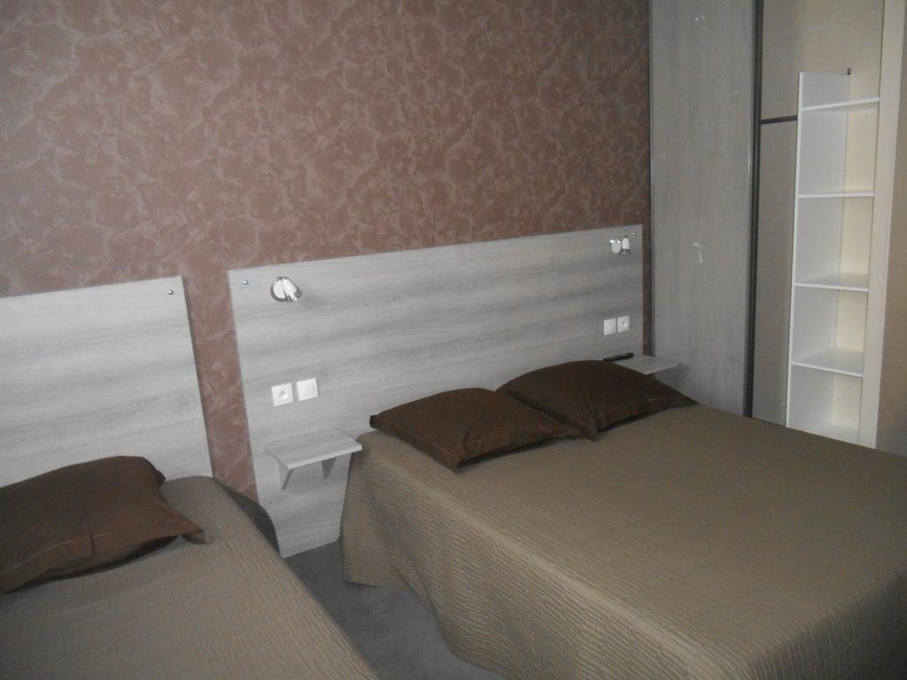 Hotel La Tente Verte Loon-Plage Rom bilde